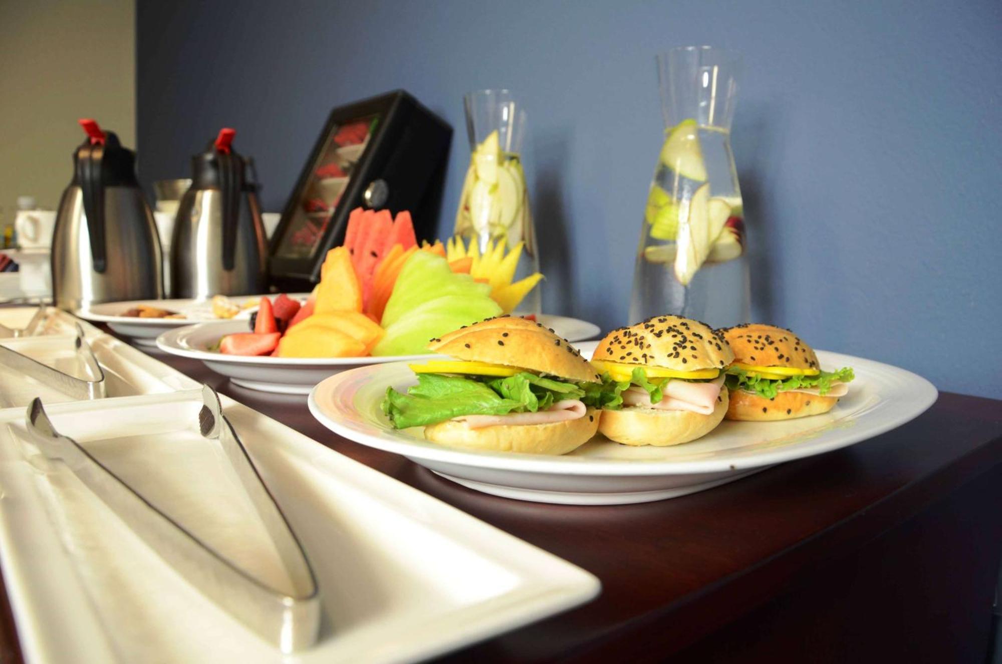 Hilton Mexico City Airport Екстер'єр фото